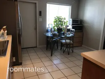 Room for rent in Tempe, AZ $525, house