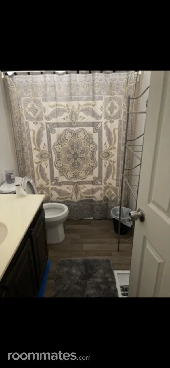 Profile photo 6 of 8