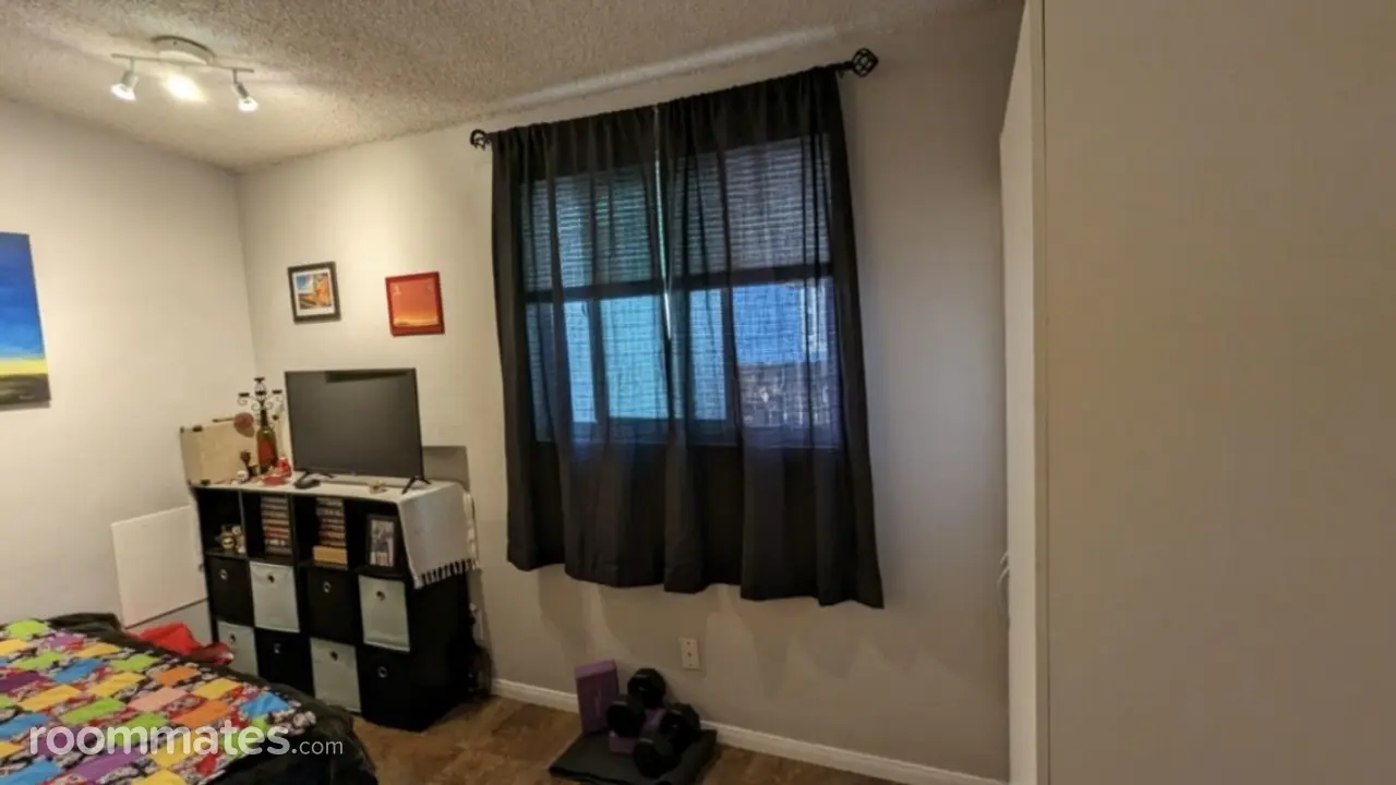 Profile photo 3 of 8