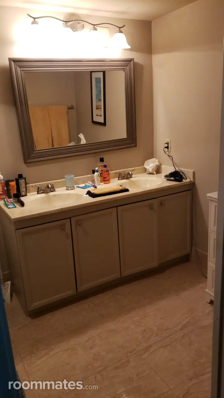 Profile photo 5 of 18