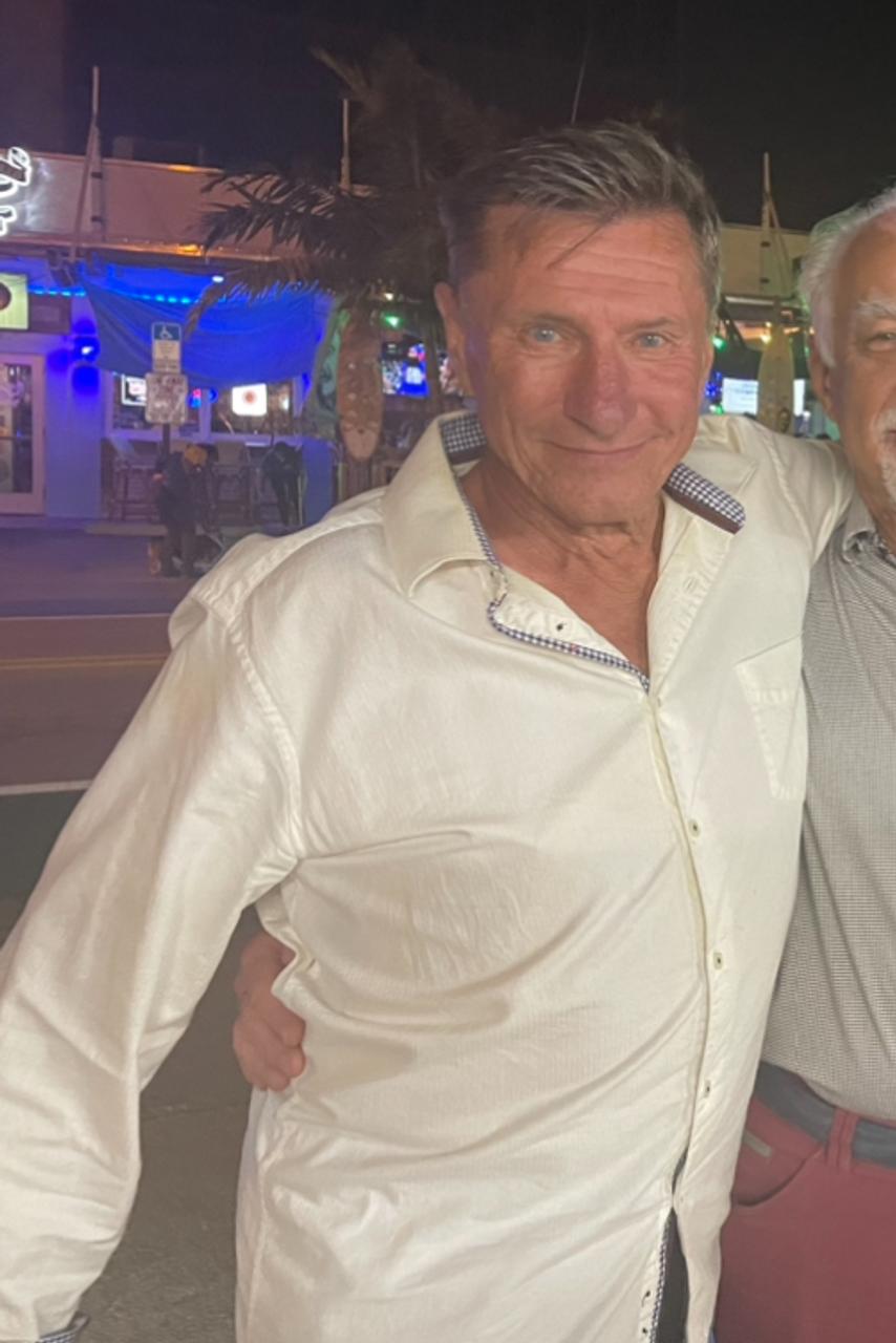 Profile photo 17 of 18