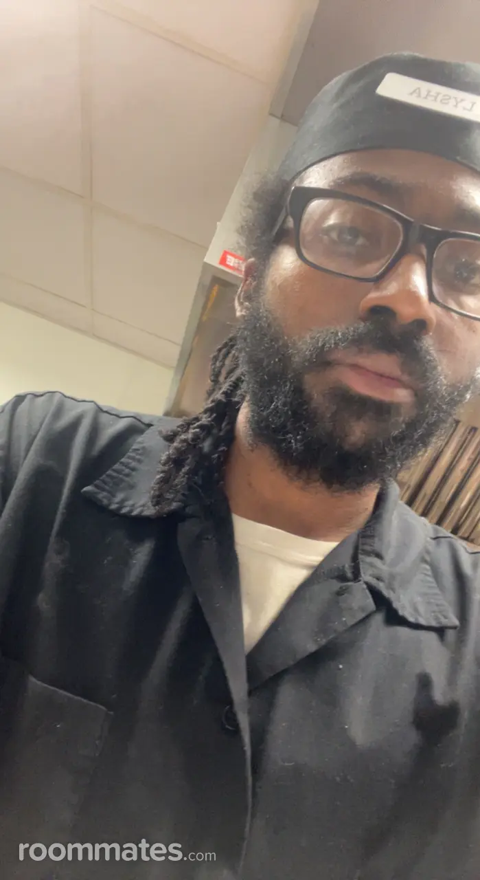 Profile photo 1 of 1