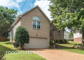 Room for rent in Nashville, TN $1000, house