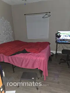 Room for rent in Salem, OR $750, house