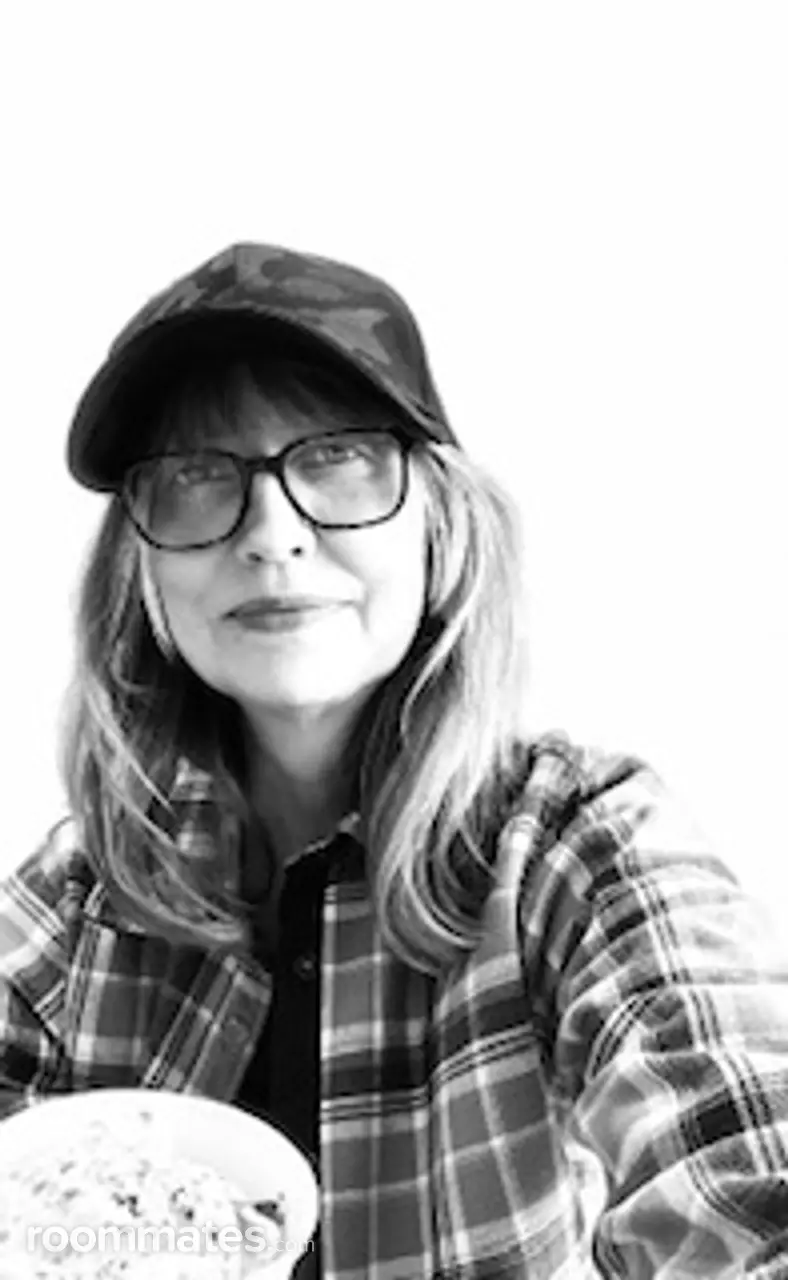 Profile photo 2 of 4