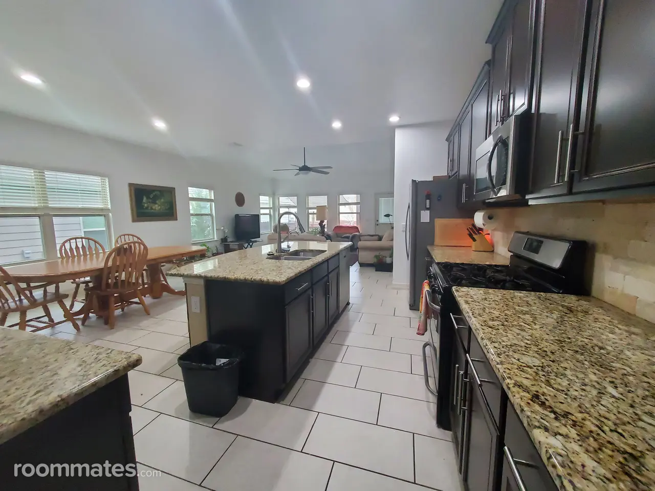 Profile photo 9 of 11