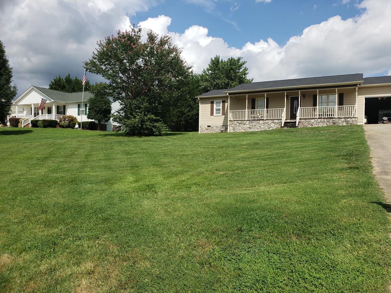 Profile photo 1 of 4