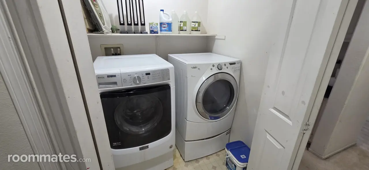 Profile photo 10 of 11