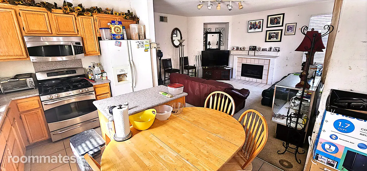 Profile photo 7 of 9