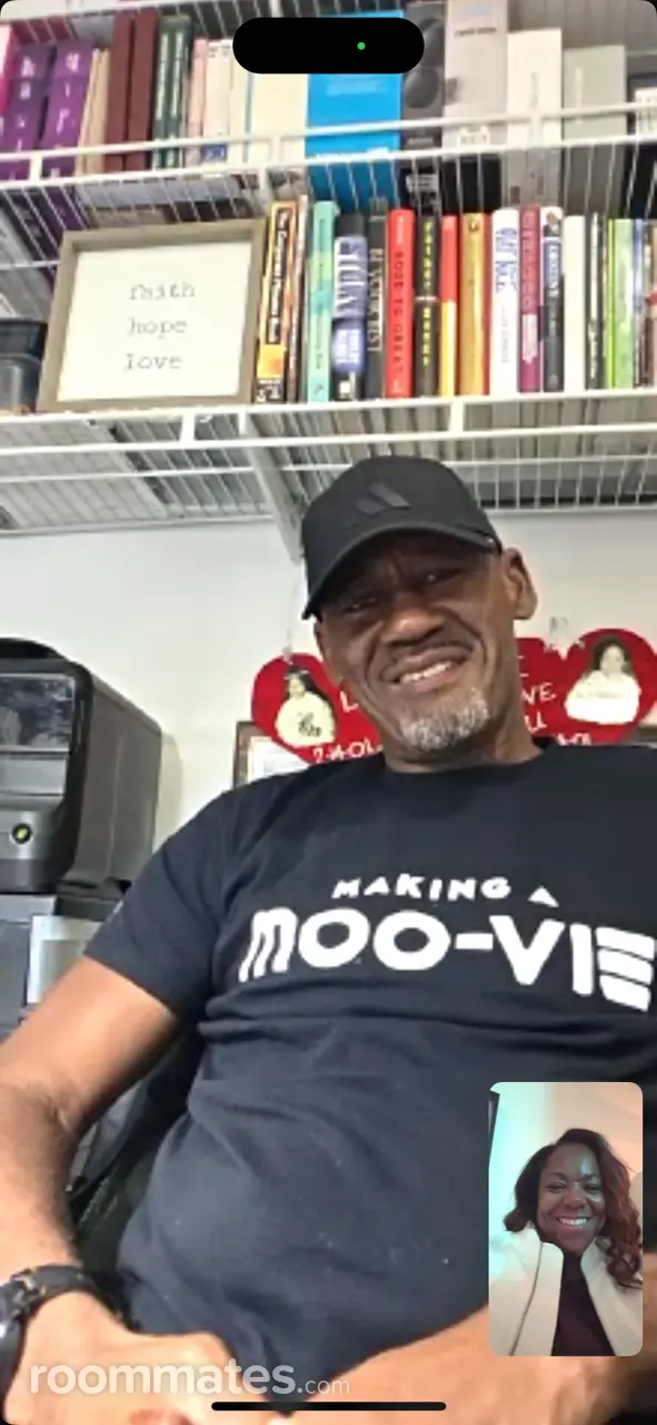 Profile photo 9 of 9