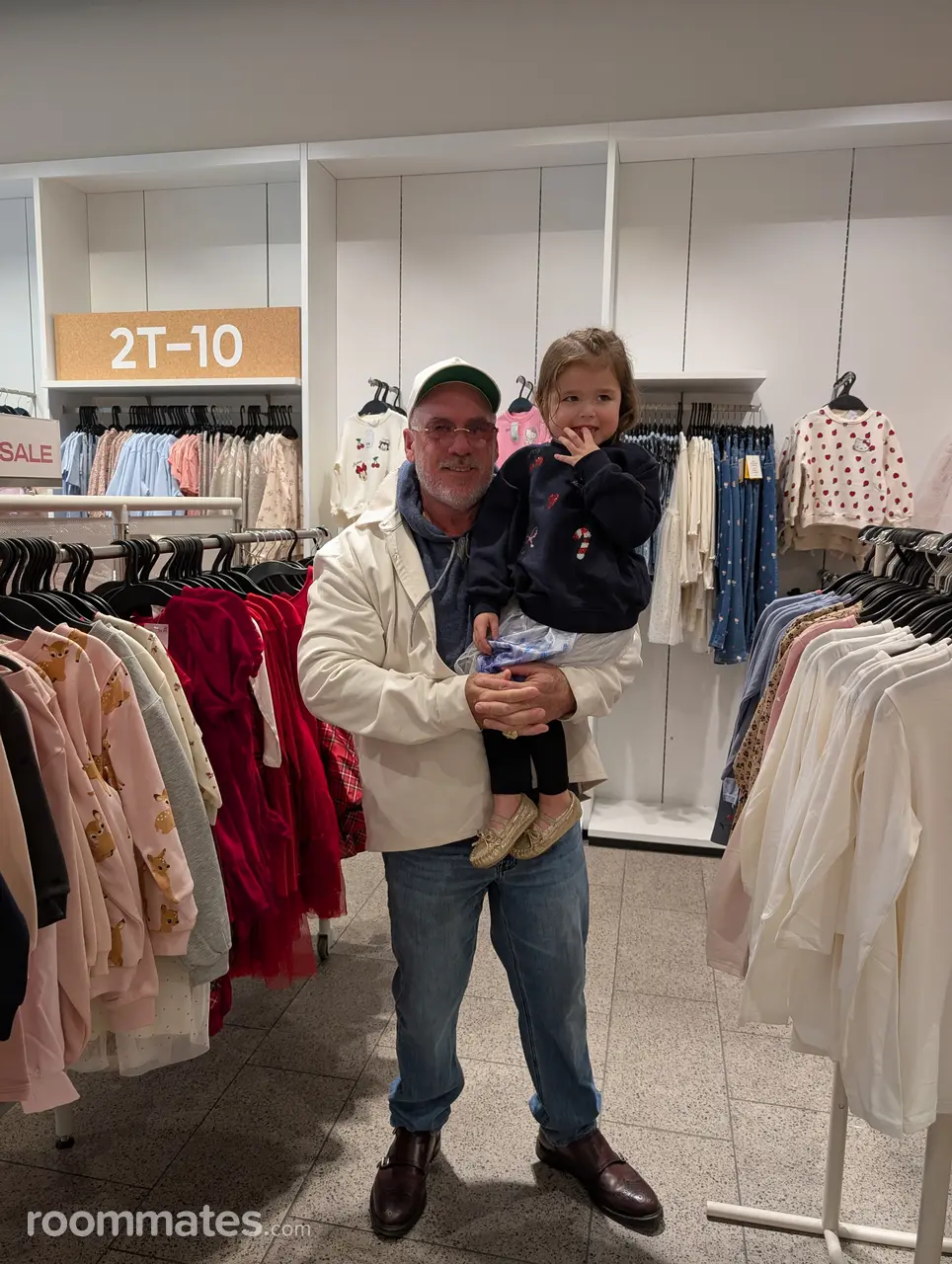 Profile photo 10 of 10