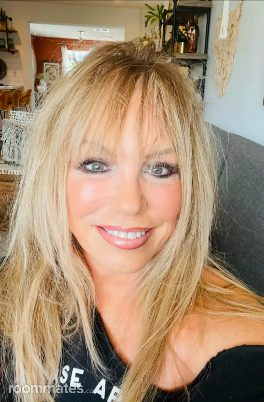 Profile photo 11 of 15