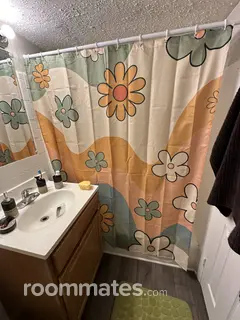 Room for rent in Greensboro, NC $775, house