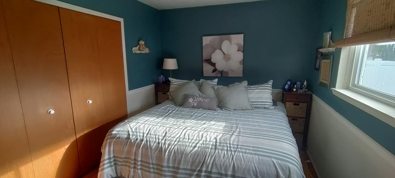 Profile photo 9 of 9