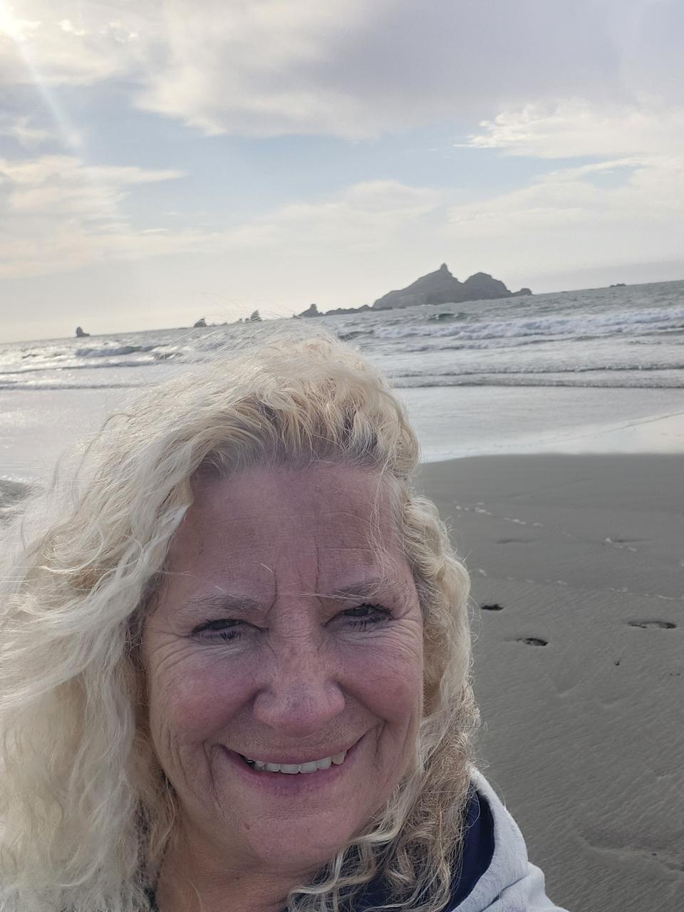 Profile photo 11 of 12