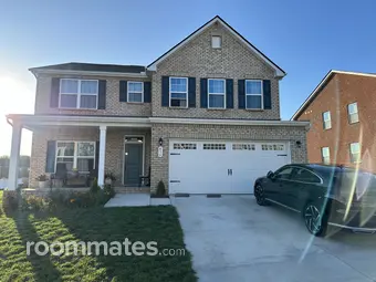 Room for rent in Gallatin, TN $700, house