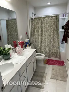 Room for rent in Gallatin, TN $700, house