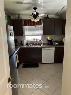 Room for rent in Deerfield Beach, FL $1050, condo