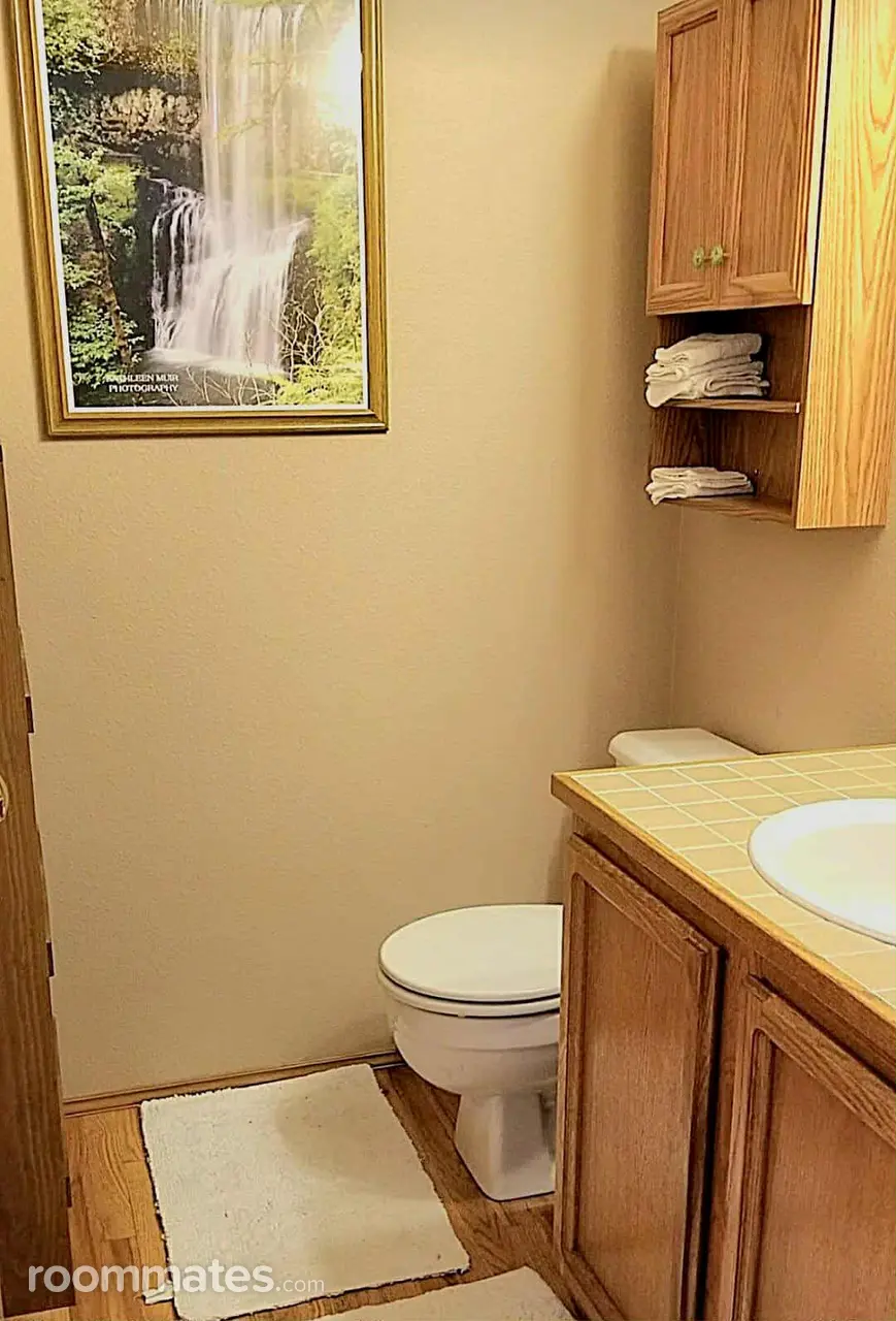 Profile photo 2 of 10