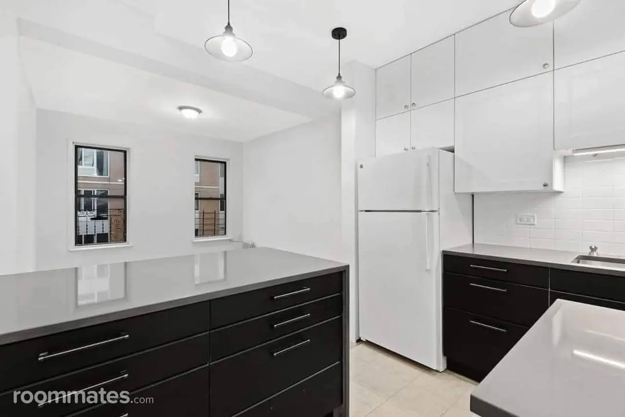 Profile photo 8 of 12