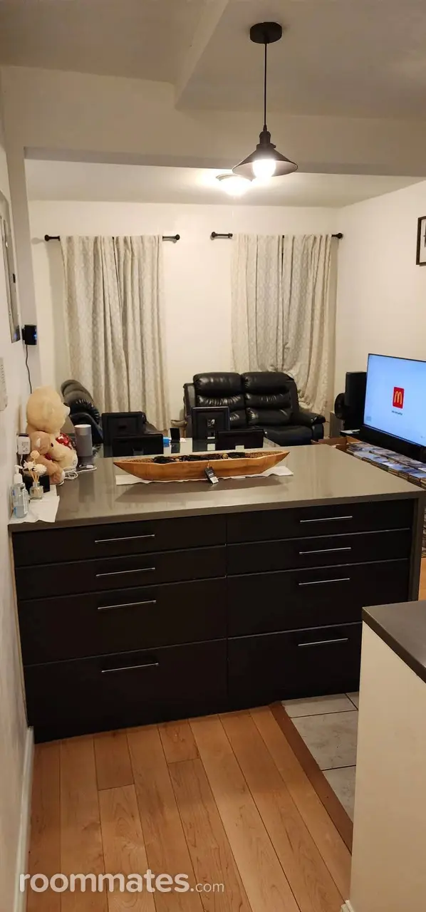 Profile photo 2 of 12