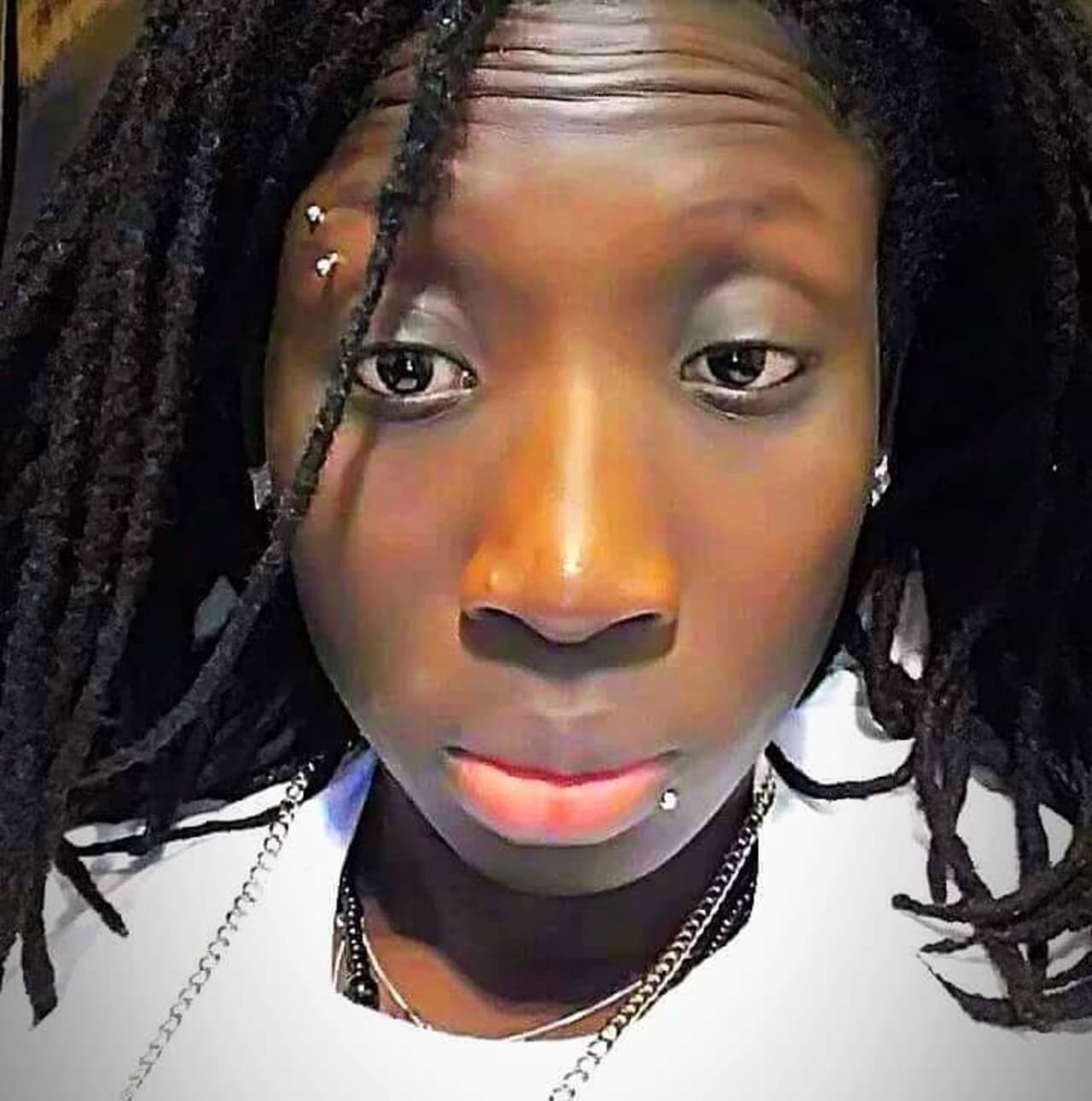 Profile photo 12 of 12