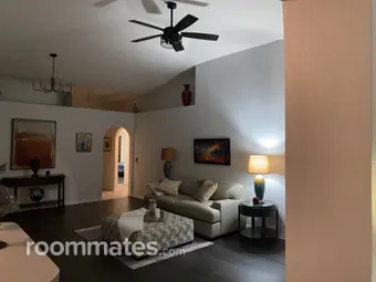Room for rent in Valrico, FL $700, house