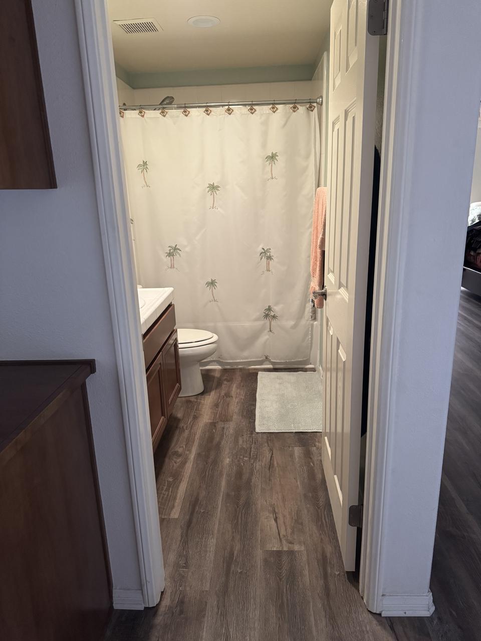 Profile photo 3 of 9