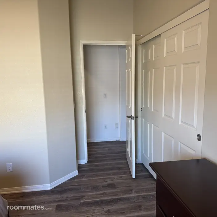 Room for rent in Escondido, CA $1375, house