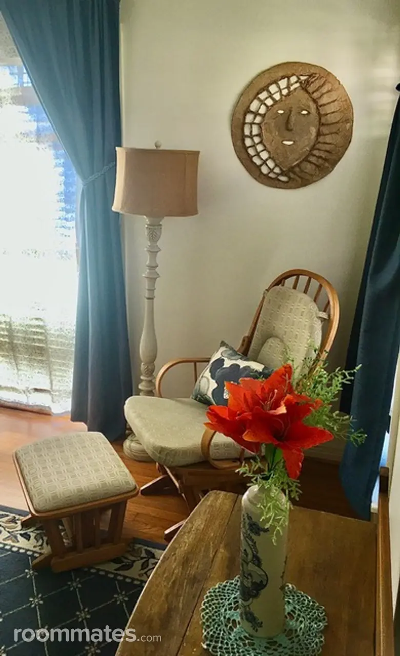 Profile photo 3 of 12