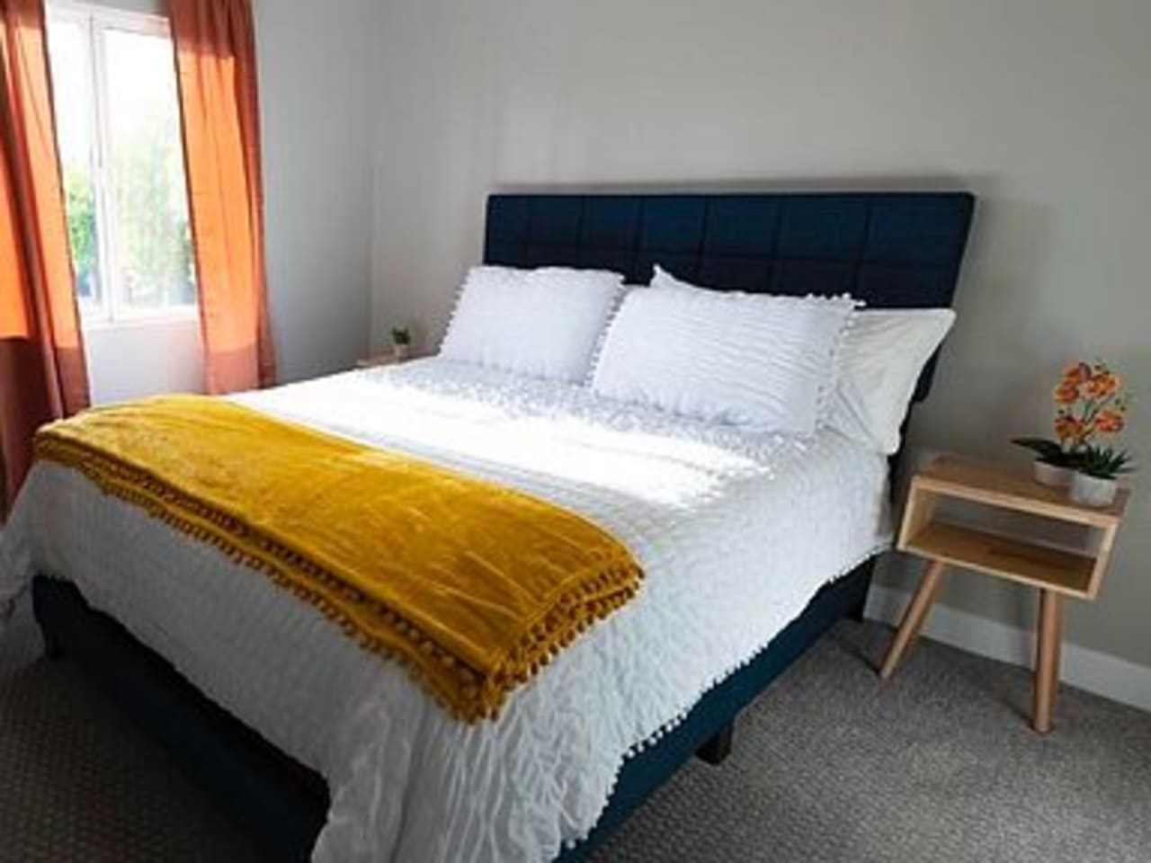 Profile photo 3 of 7