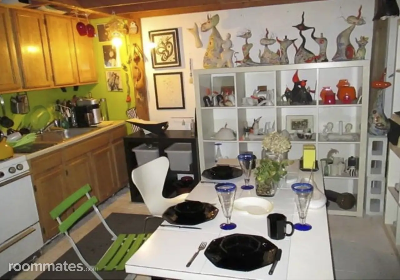 Profile photo 6 of 11