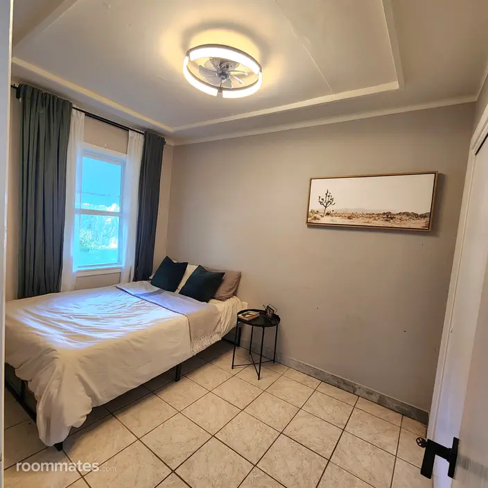 Room for rent in Tampa, FL $750, house