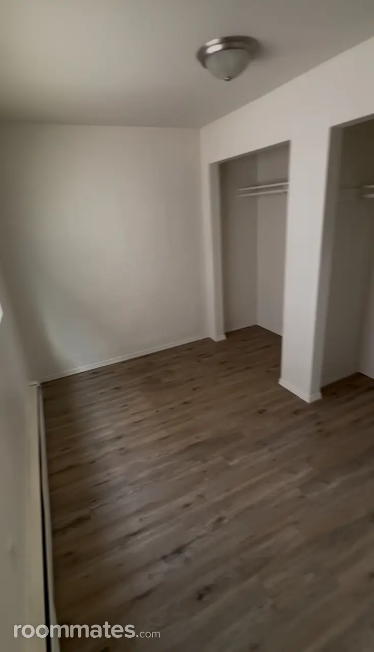 Profile photo 1 of 8