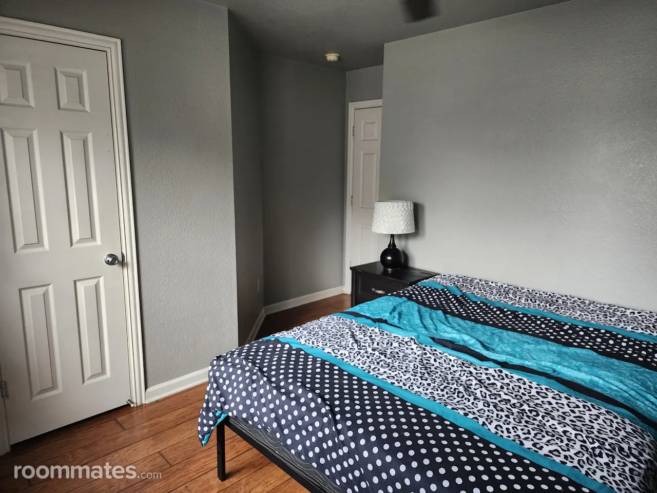 Profile photo 2 of 5