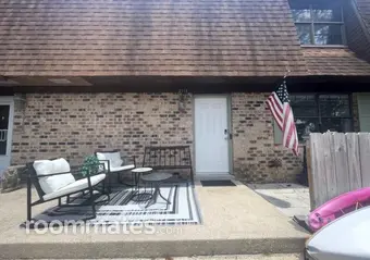 Room for rent in Pensacola, FL $800, townhouse