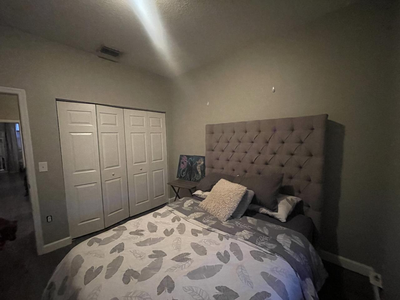 Profile photo 9 of 11