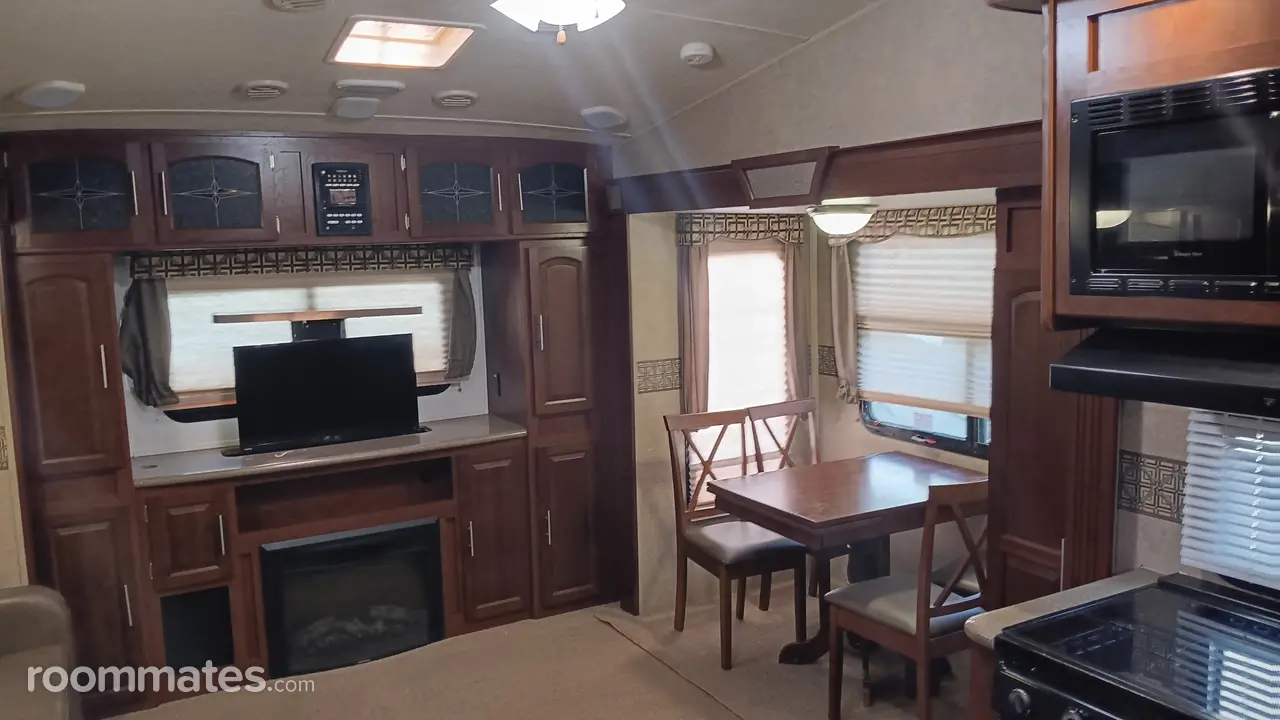 Profile photo 4 of 10