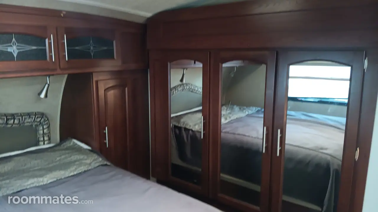 Profile photo 8 of 10