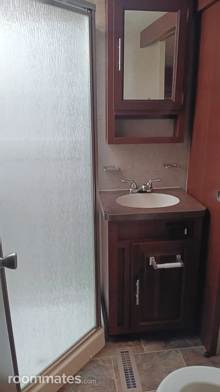 Profile photo 6 of 10