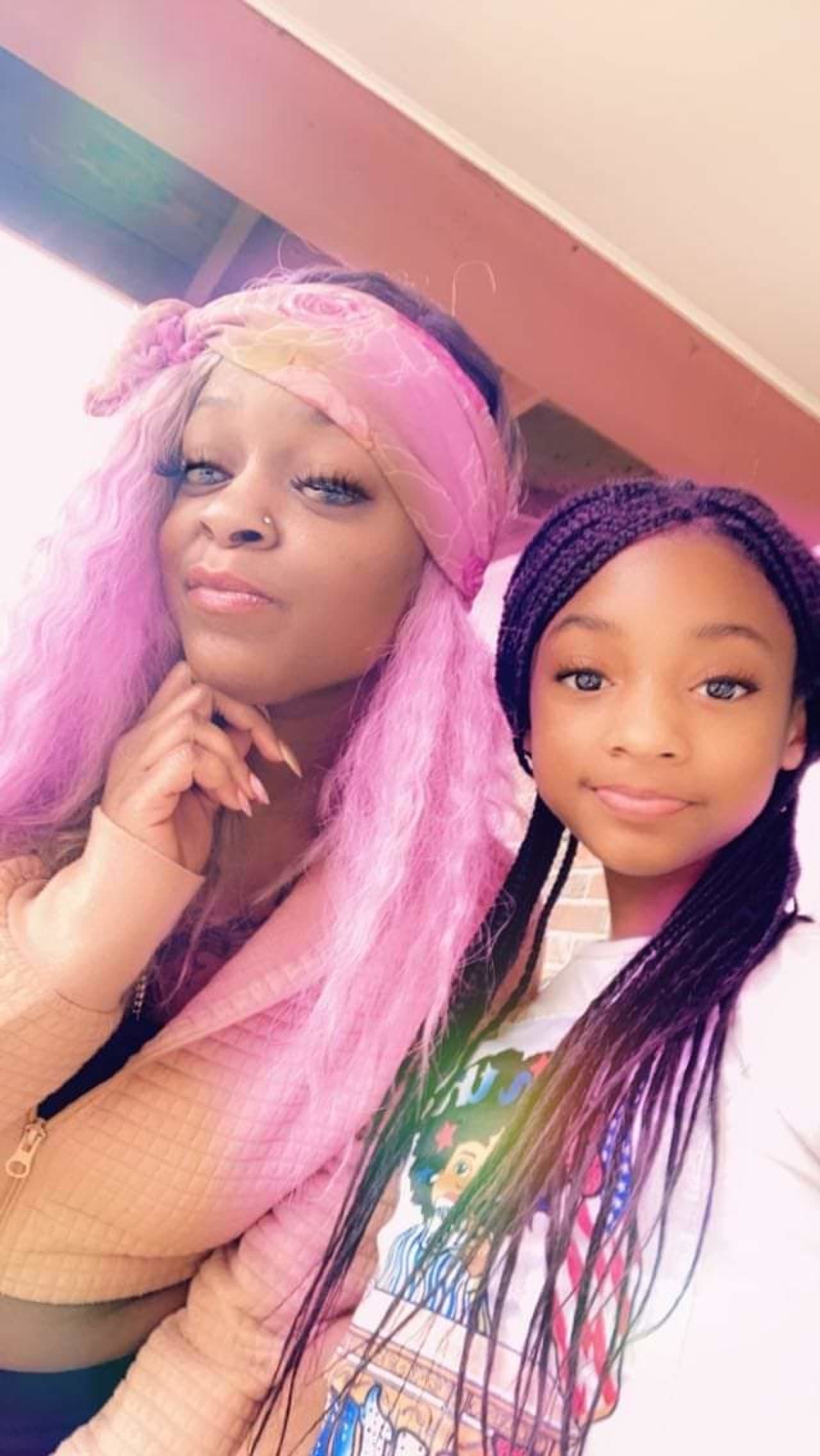 Profile photo 5 of 5