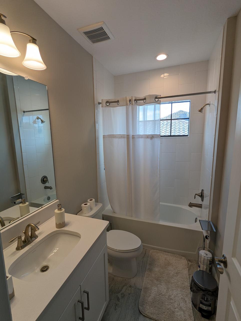 Profile photo 4 of 11