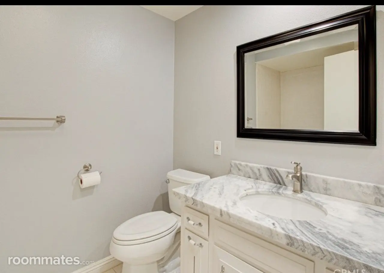 Profile photo 4 of 14