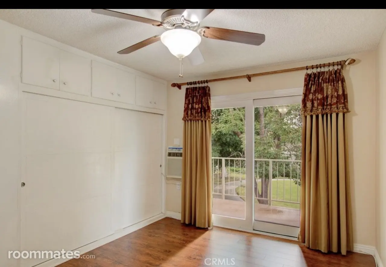 Profile photo 5 of 14