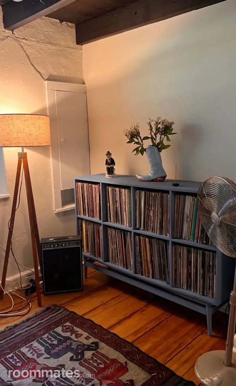 Profile photo 5 of 6