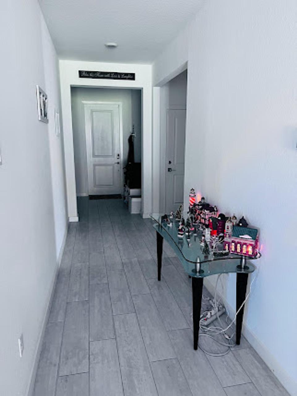 Profile photo 3 of 6