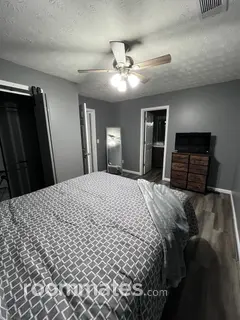 Room for rent in Jonesboro, GA $1000, house