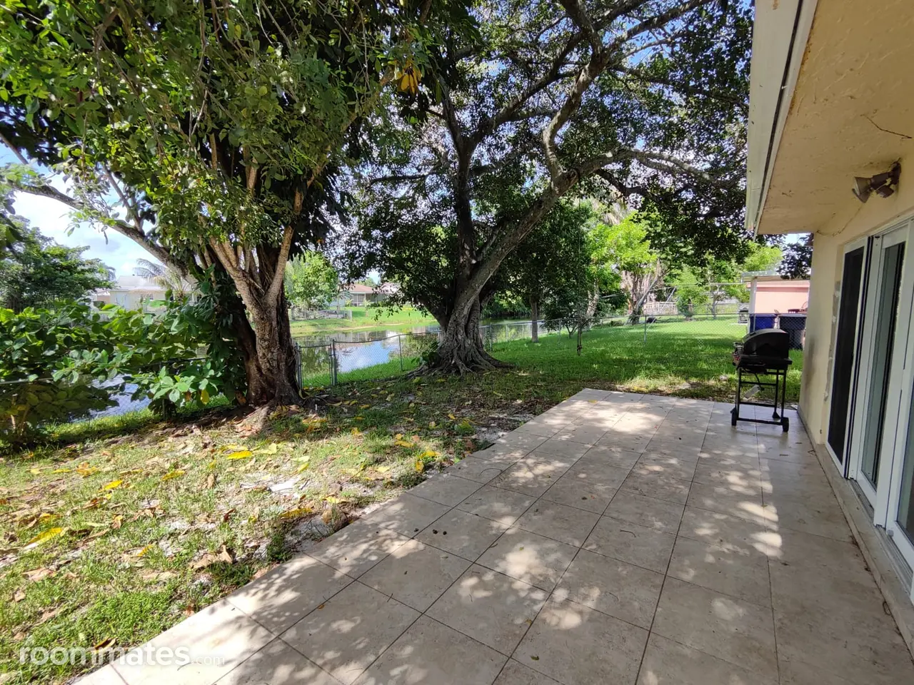 Profile photo 3 of 9