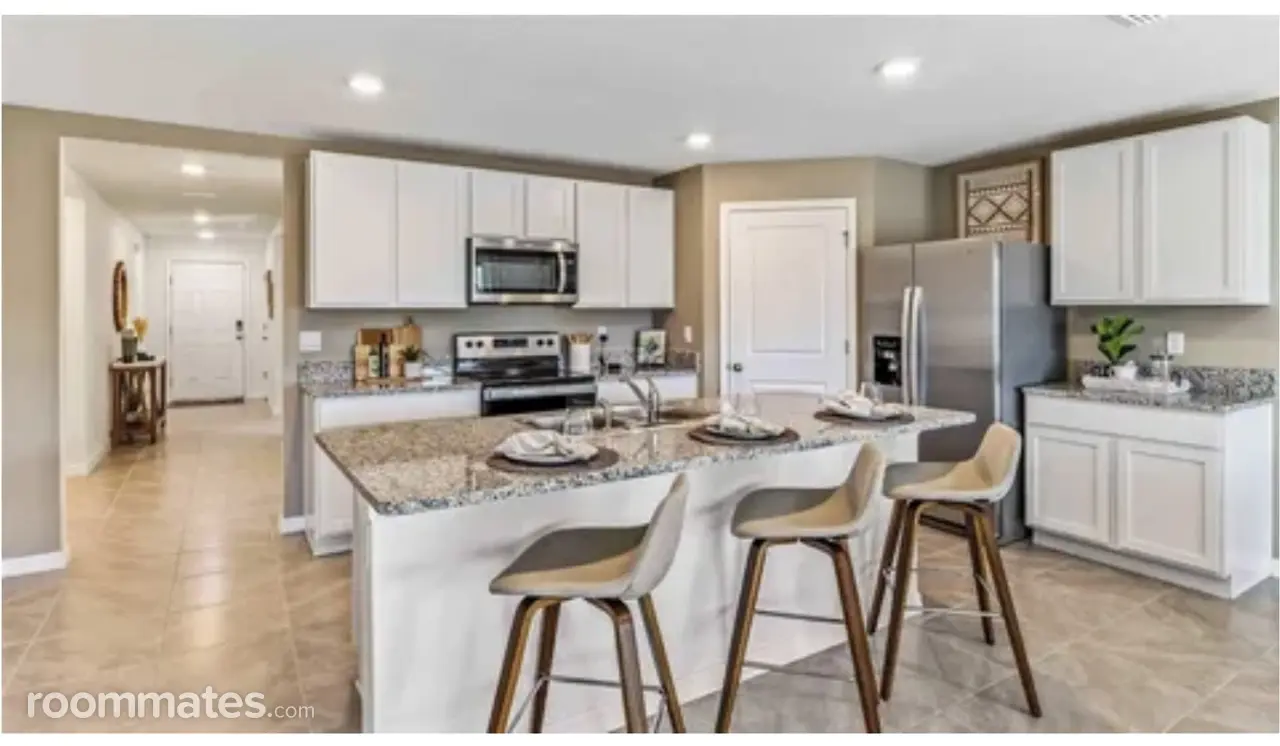 Profile photo 7 of 8