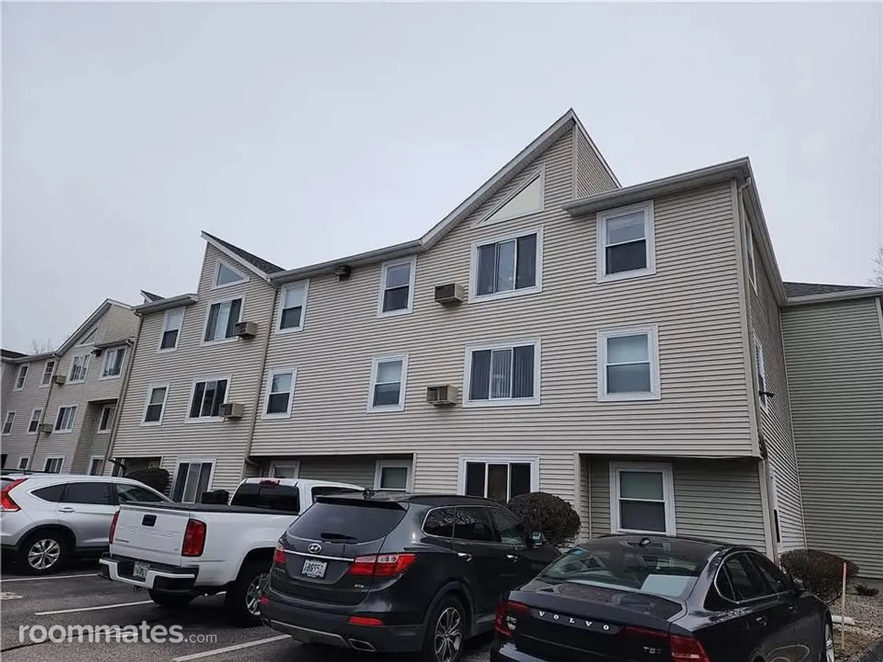 Profile photo 9 of 10